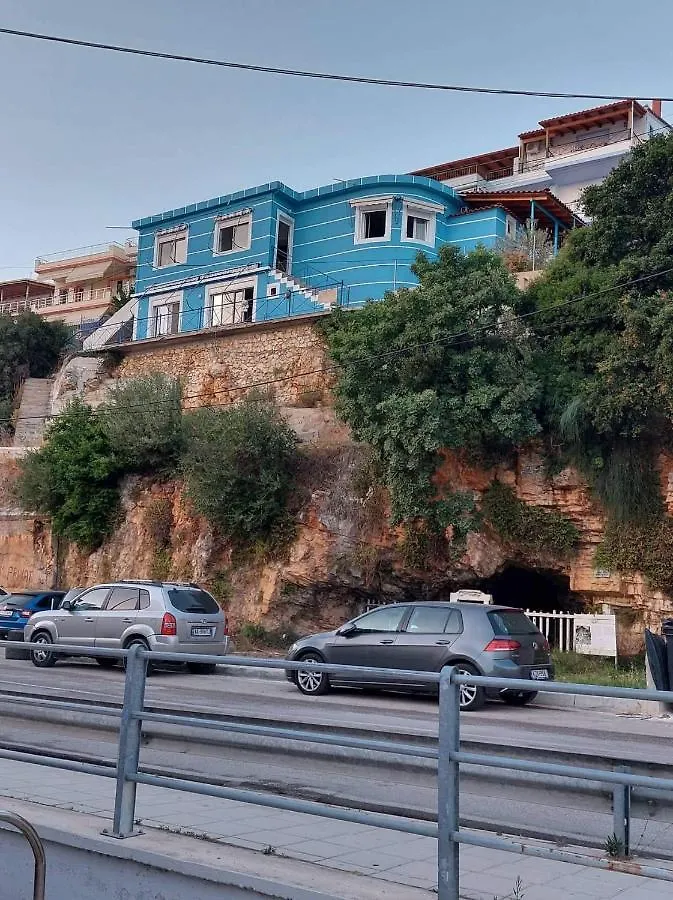 Natasha Rooms Himare 0*,  Albania